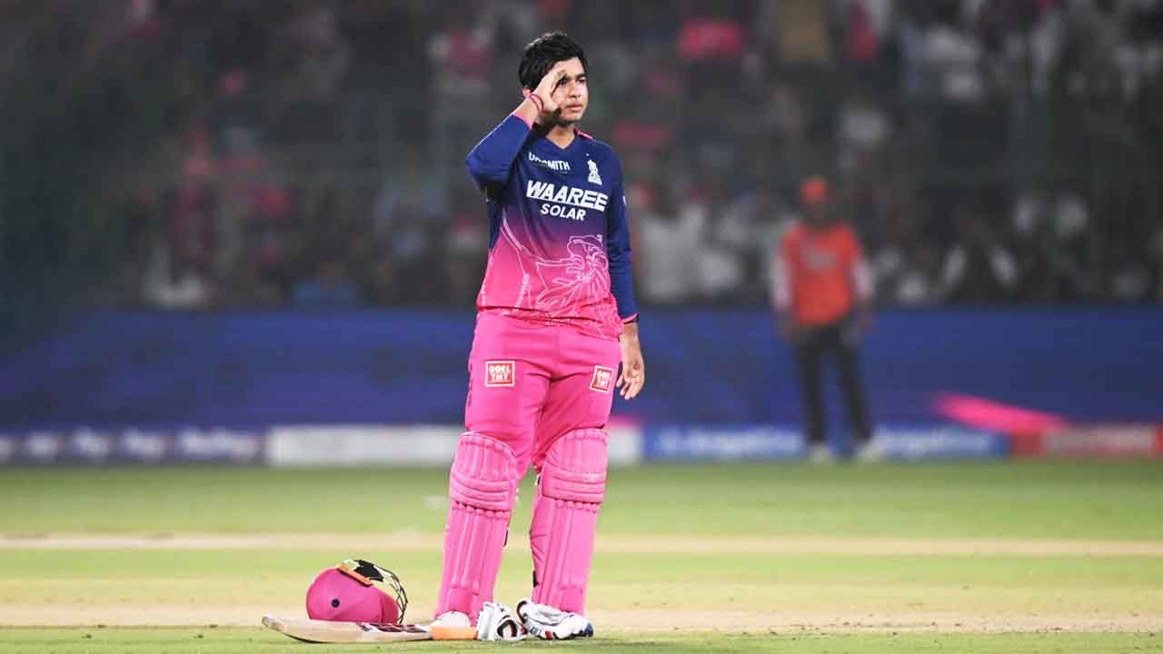 বিস্ময় বালক সূর্যবংশীর জন্য ‘লারার পথ’ ধরার পরামর্শ